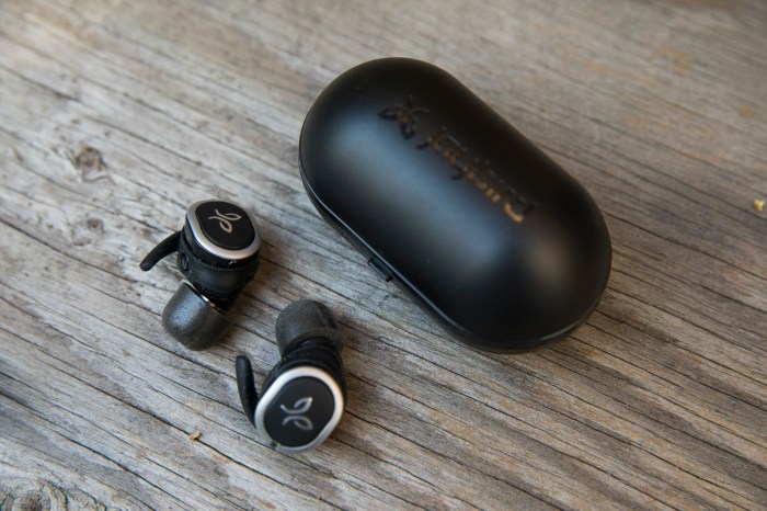 Jaybird run wireless earbuds