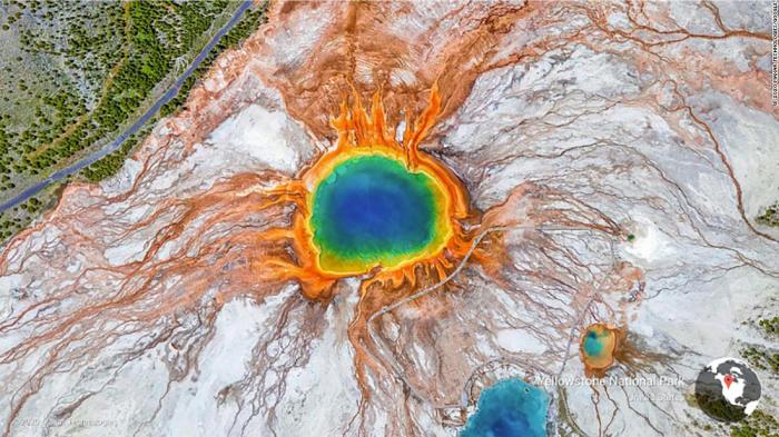 Google earth crowdsourced photos